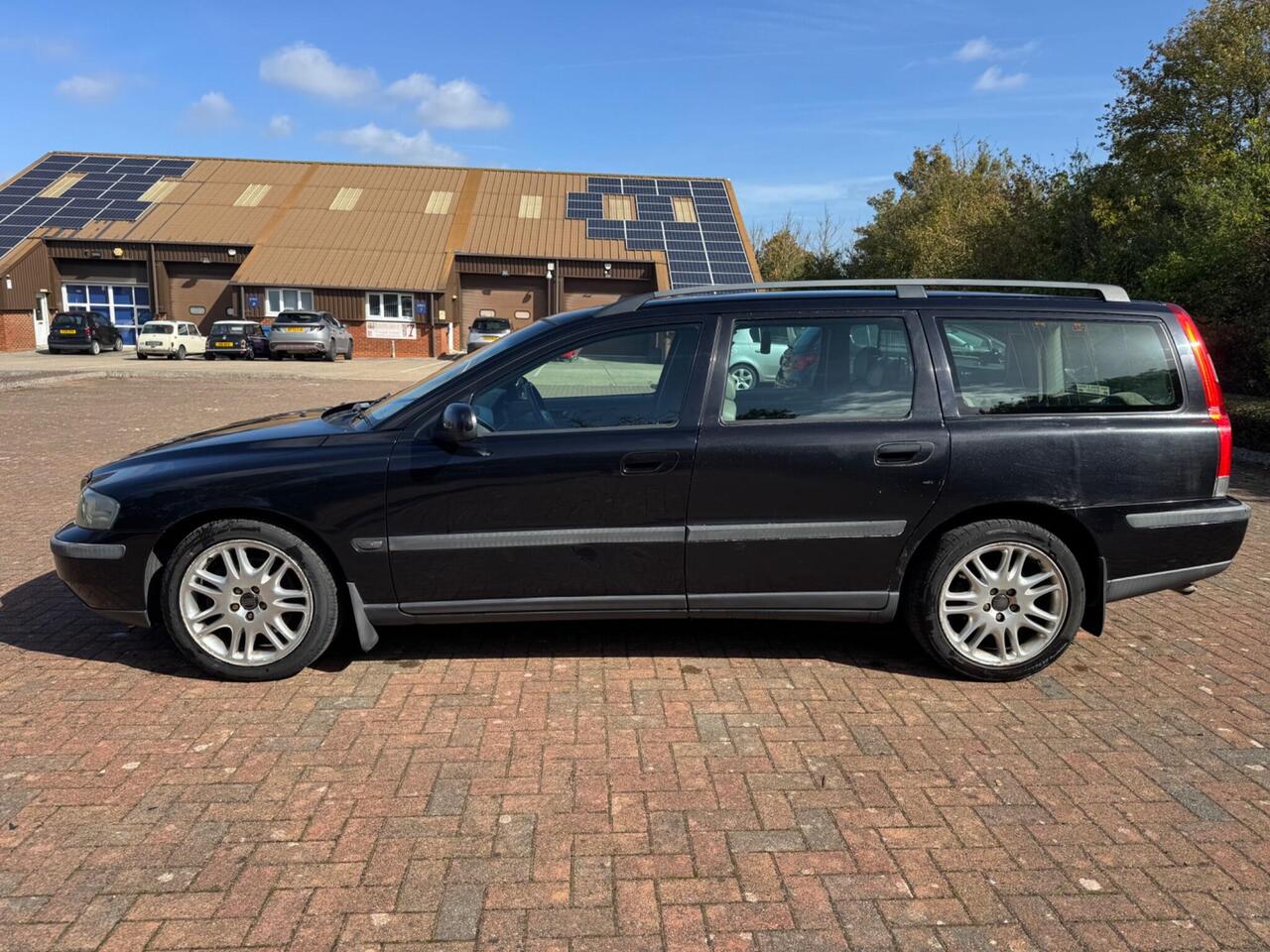 Volvo V70 — photo 4
