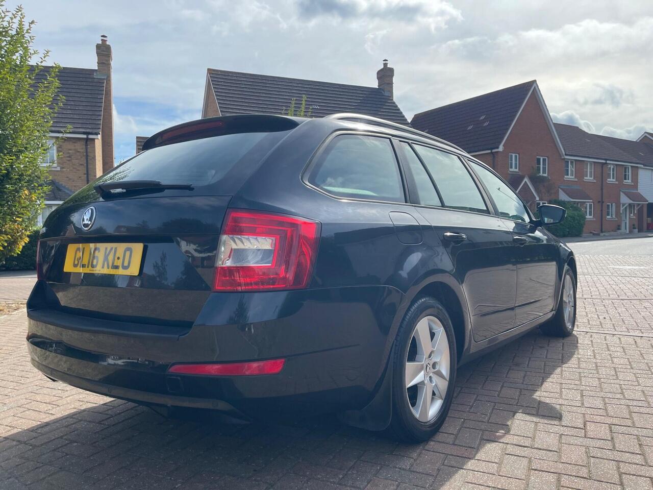 Skoda Octavia — photo 4