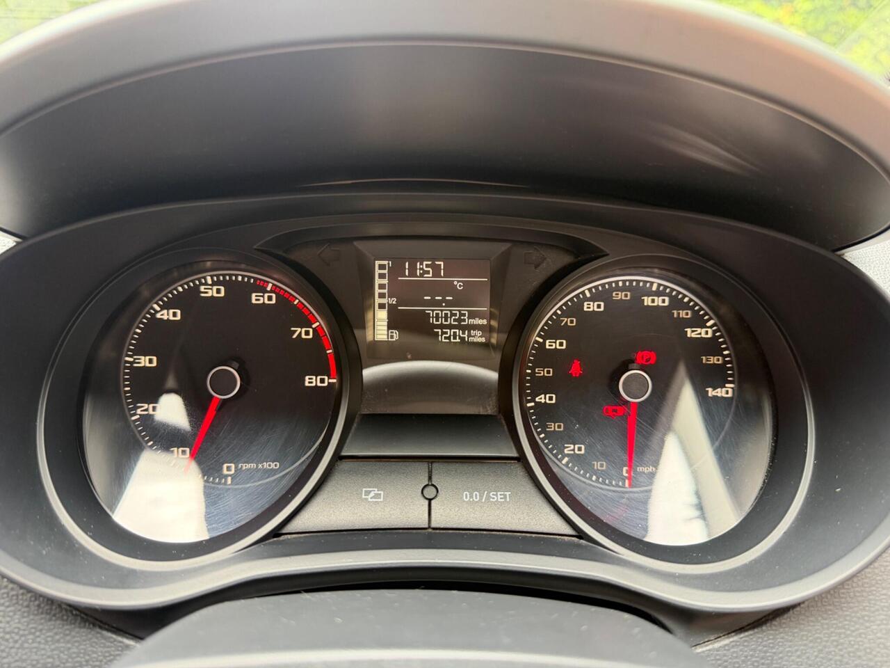 SEAT Ibiza — photo 20