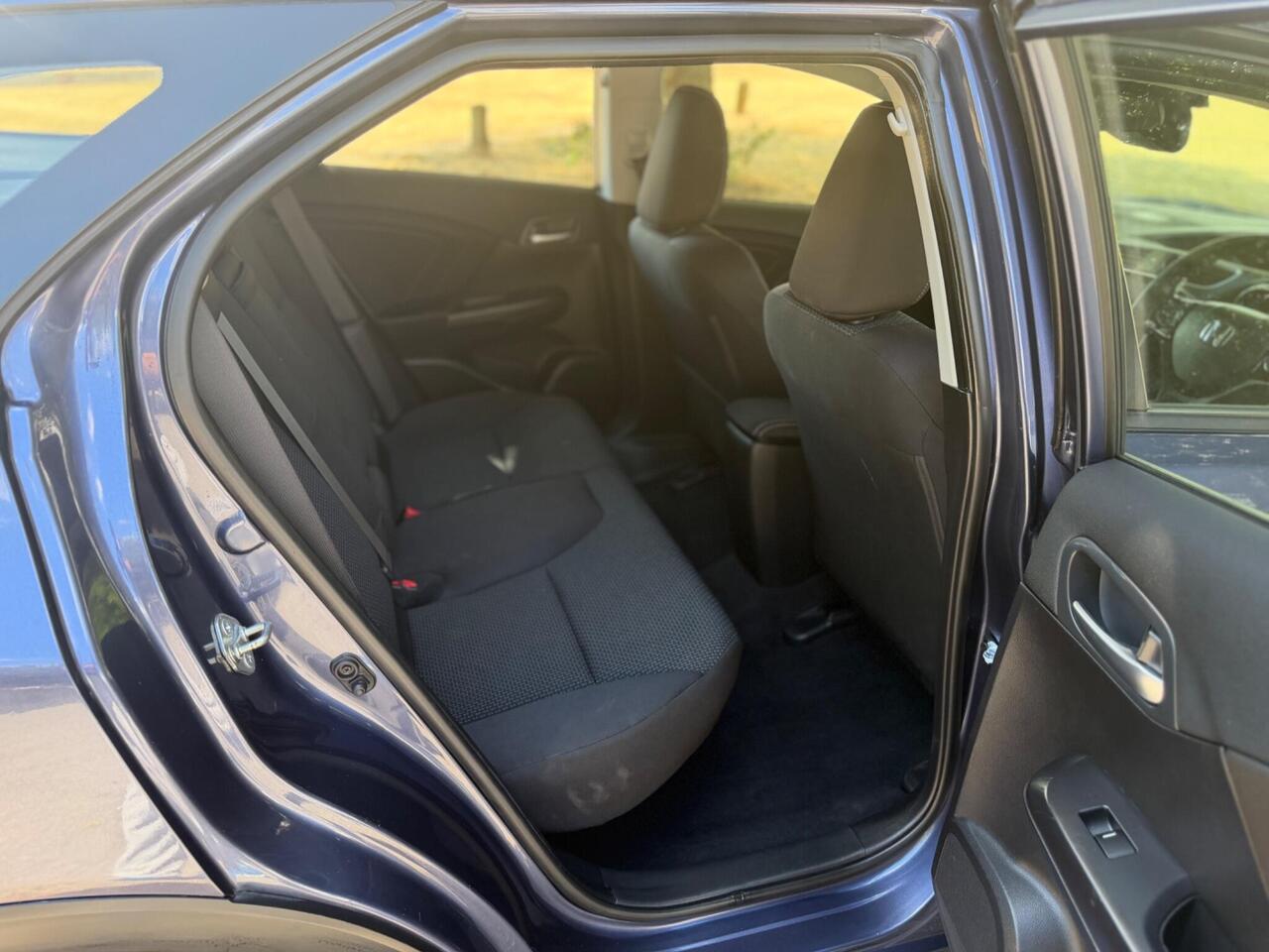Honda Civic — photo 24