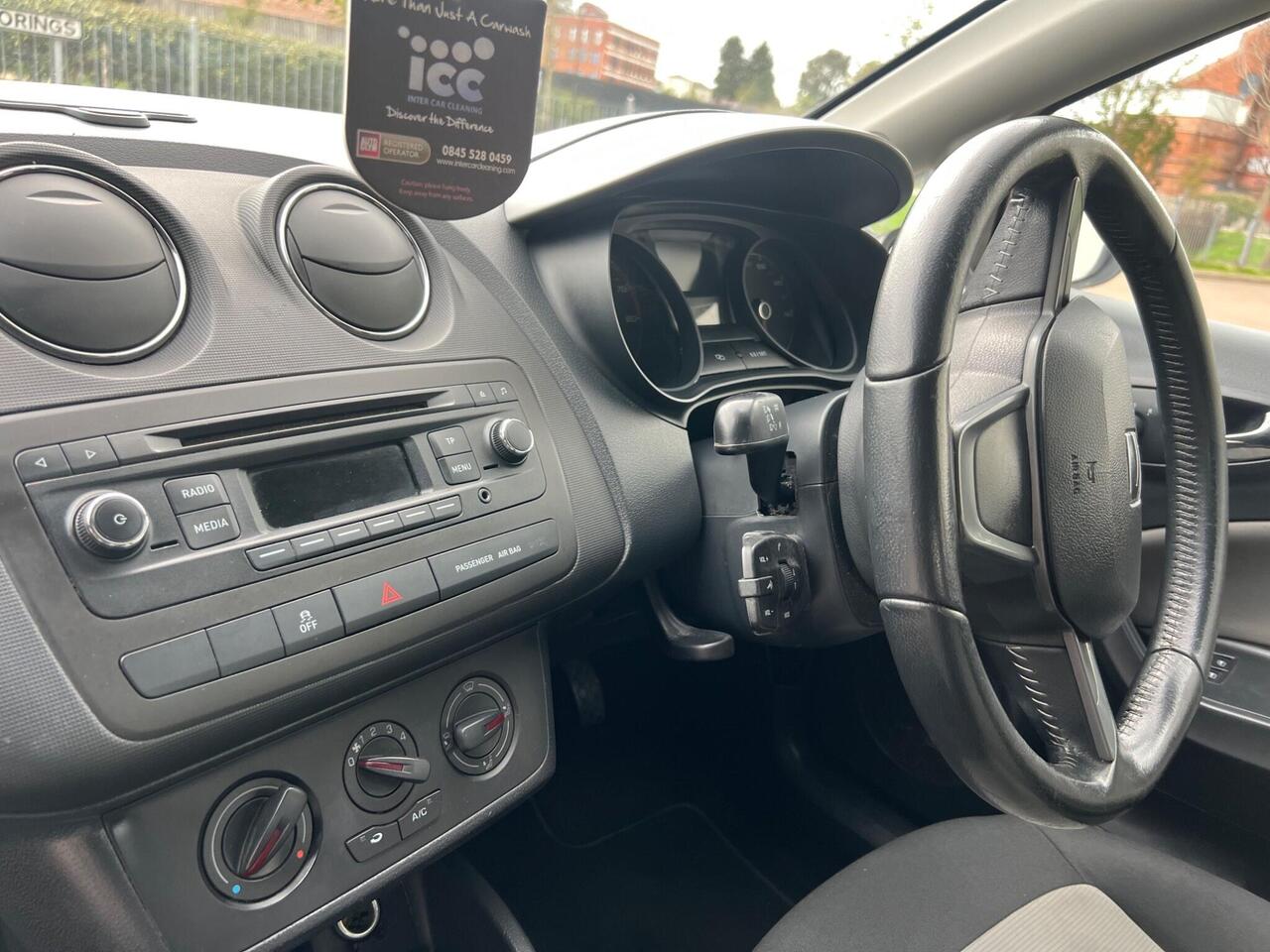 SEAT Ibiza — photo 11