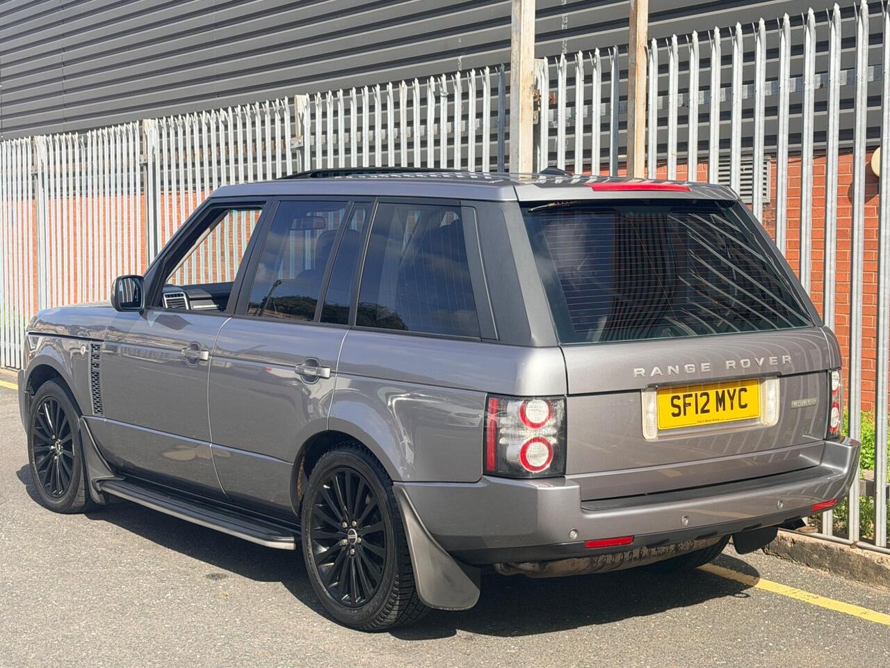 2012 Land Rover Range Rover 4.4 TD V8 Westminster Auto 4WD Euro 5 5dr, photo 11