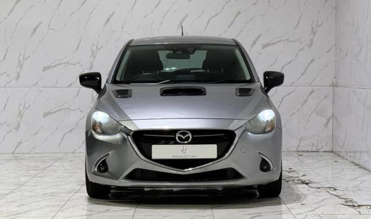 Mazda Mazda2 — photo 2