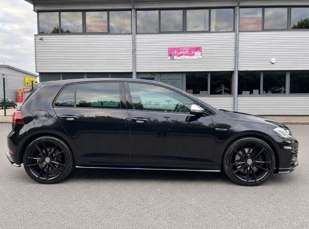 Volkswagen Golf — photo 15