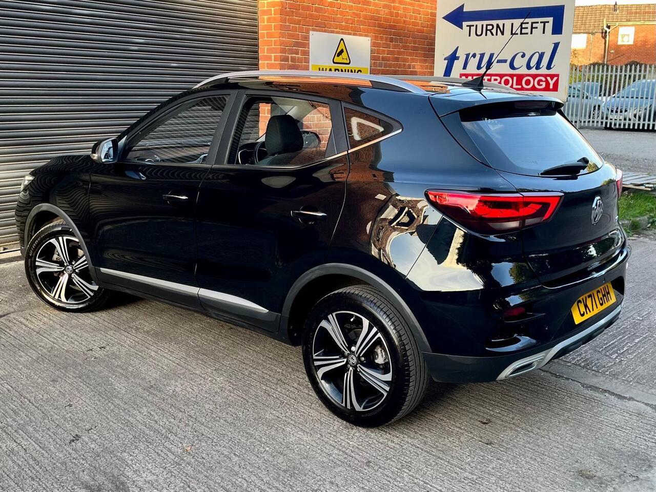 MG MG ZS — photo 15