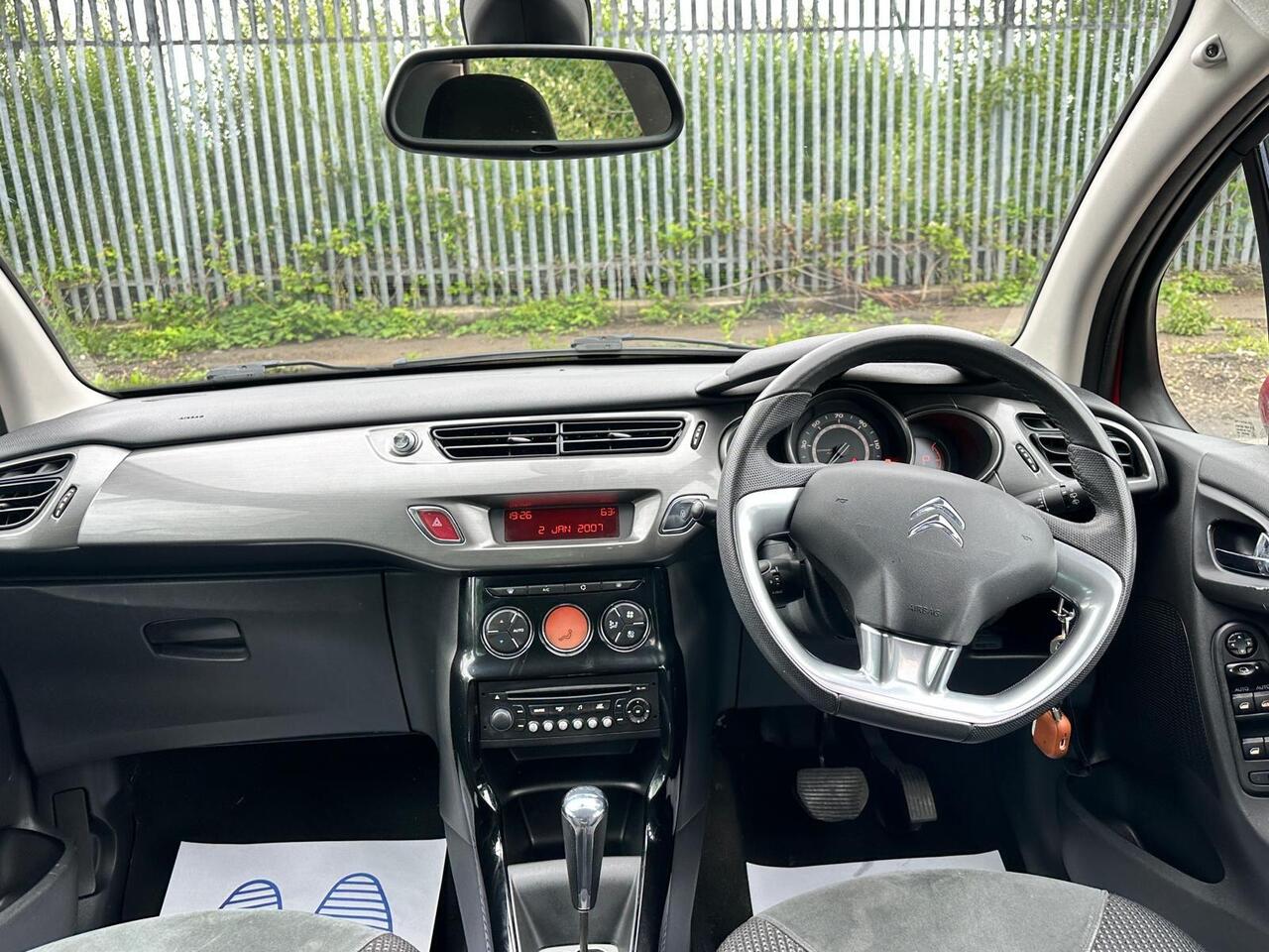 Citroen C3 — photo 18
