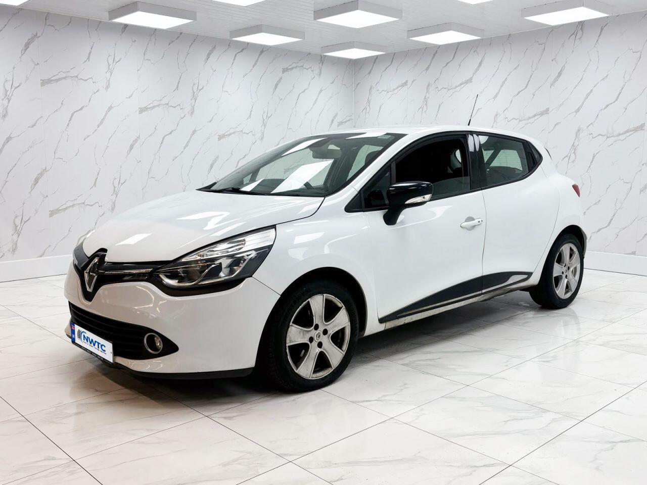 Renault Clio — photo 7