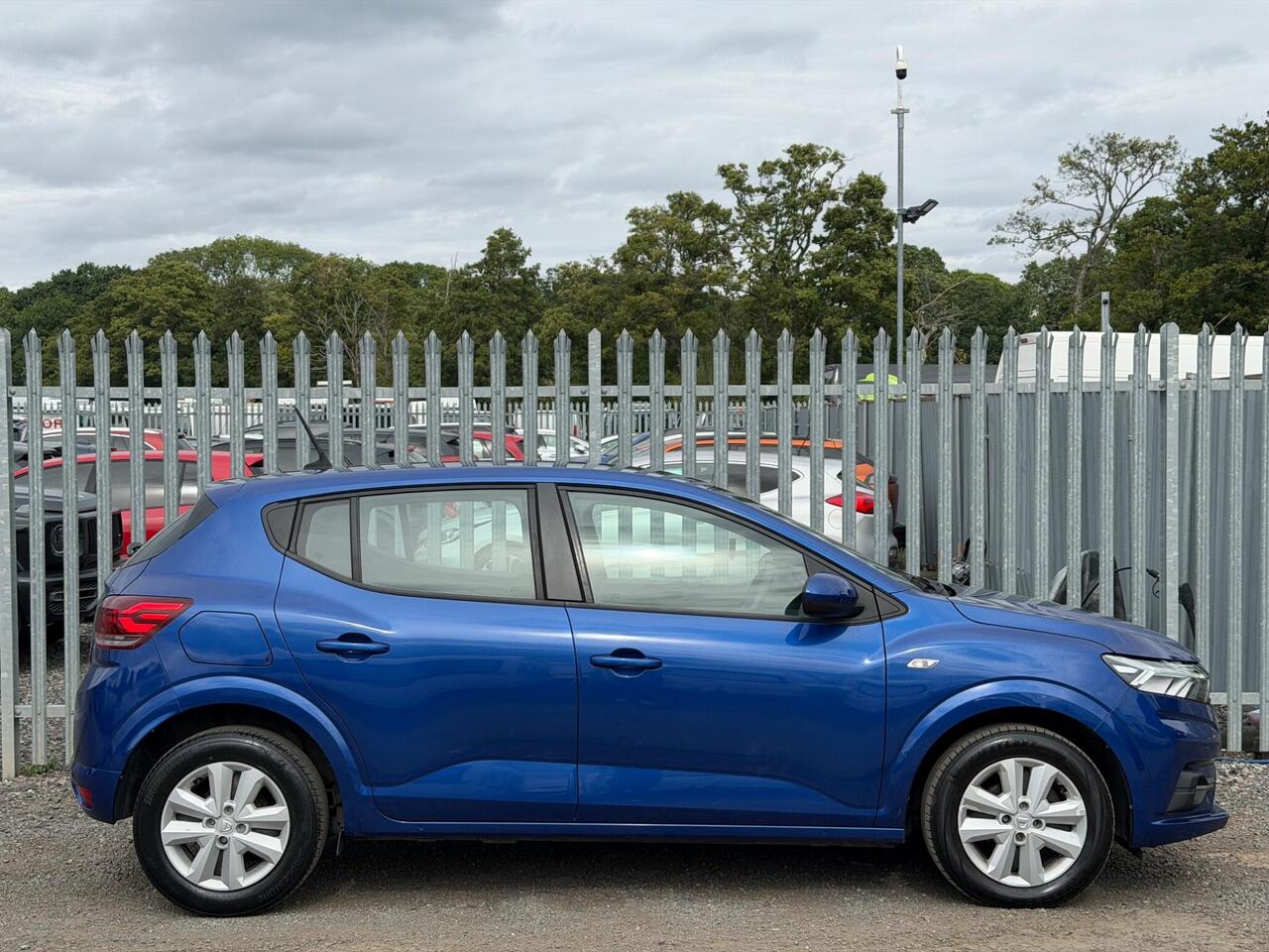 Dacia Sandero — photo 14
