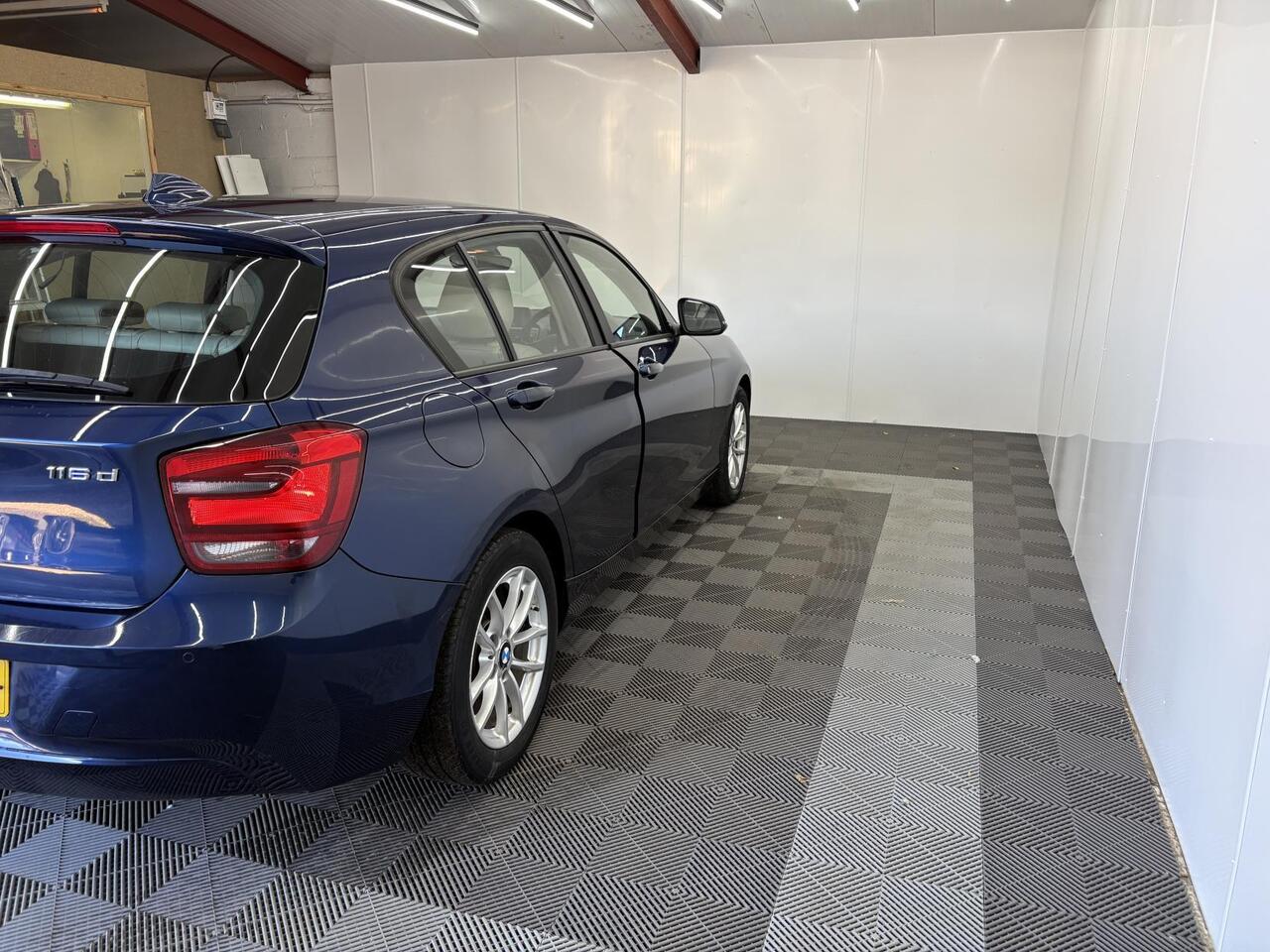 BMW 1 Series — photo 5