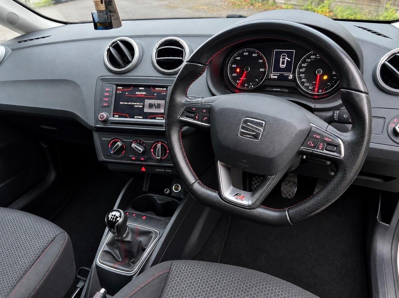 SEAT Ibiza — photo 8