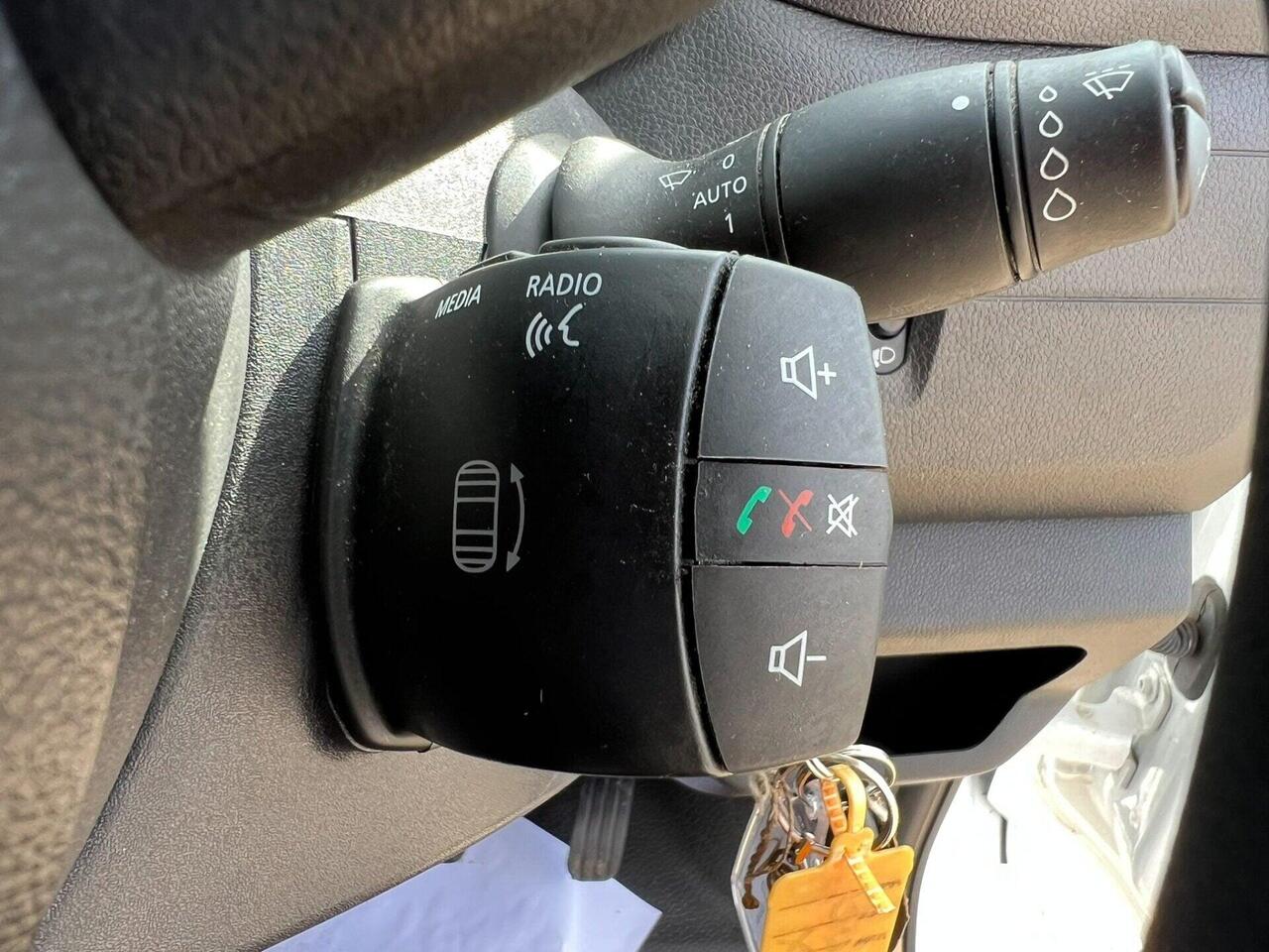 Renault Master — photo 38