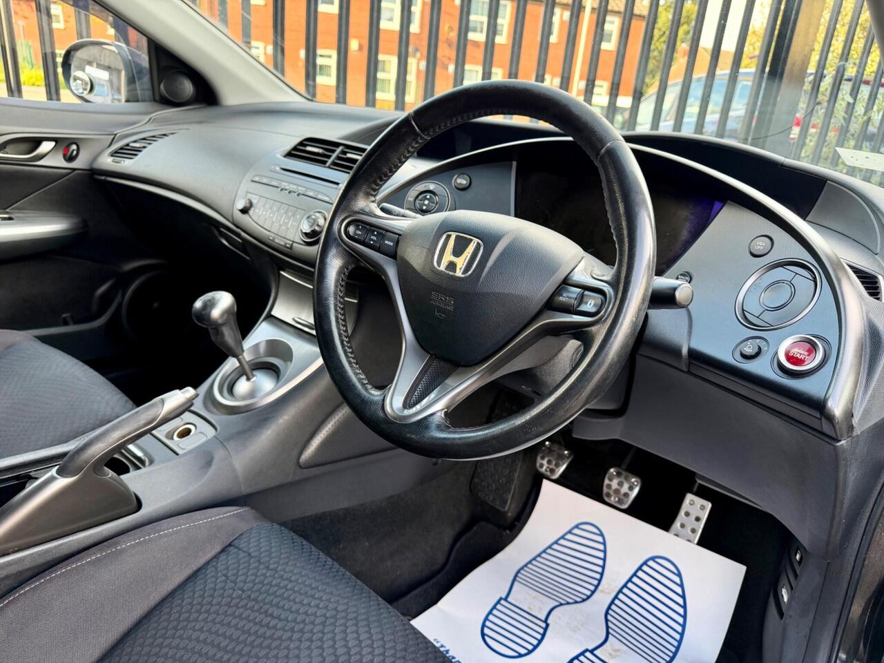 Honda Civic — photo 40
