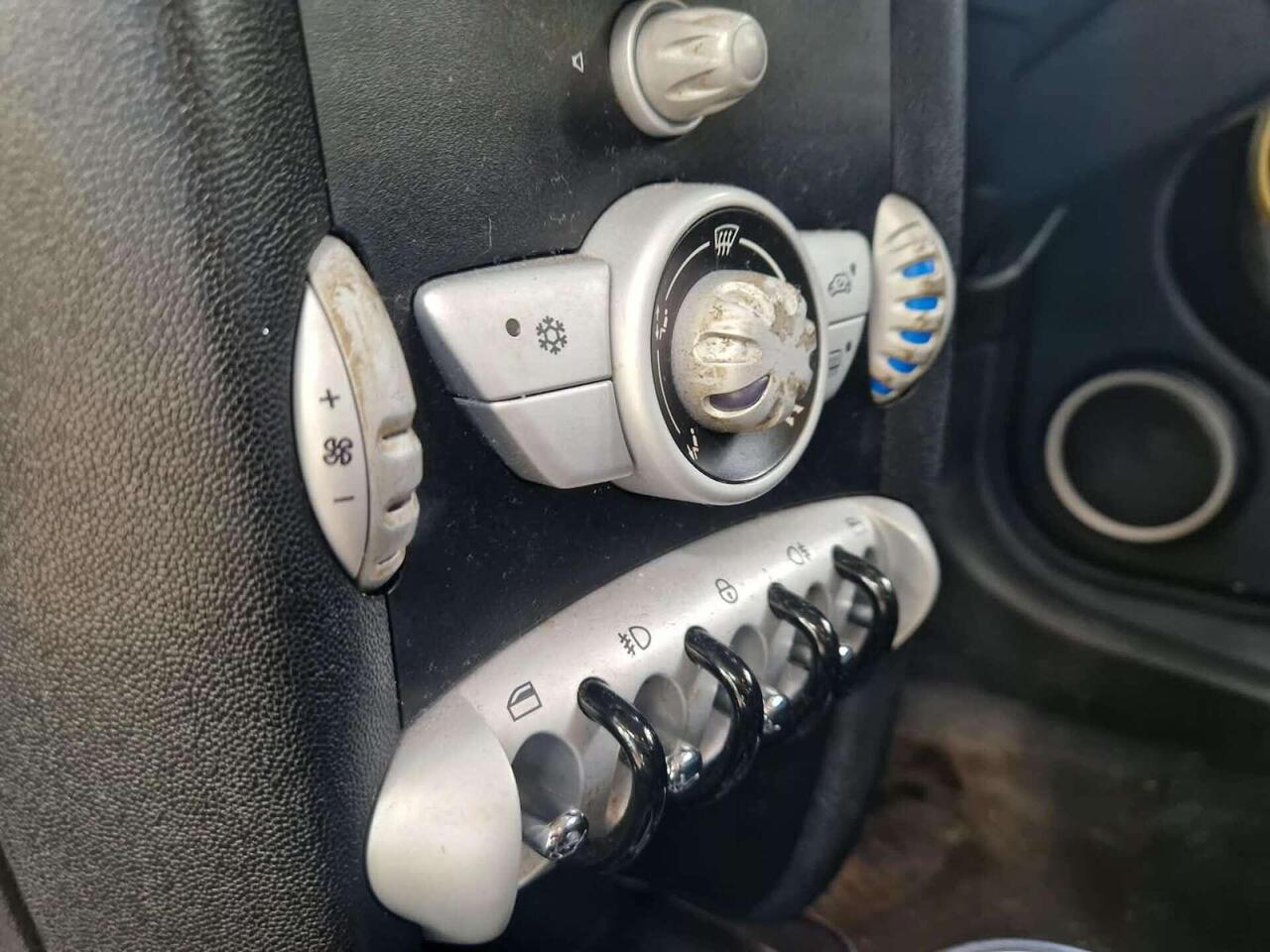 MINI Hatch — photo 28