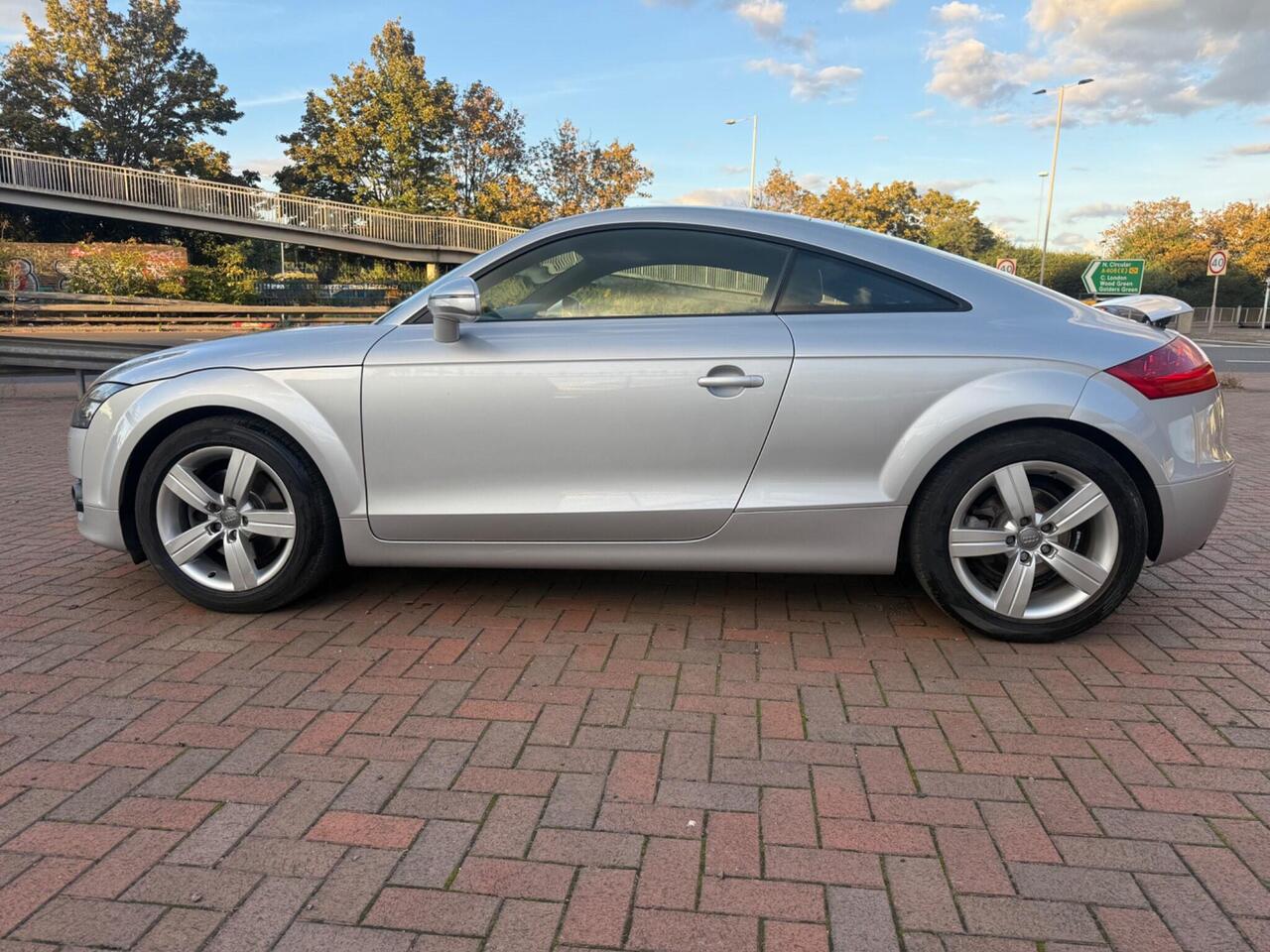Audi TT — photo 8