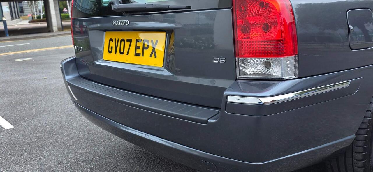 Volvo V70 — photo 29