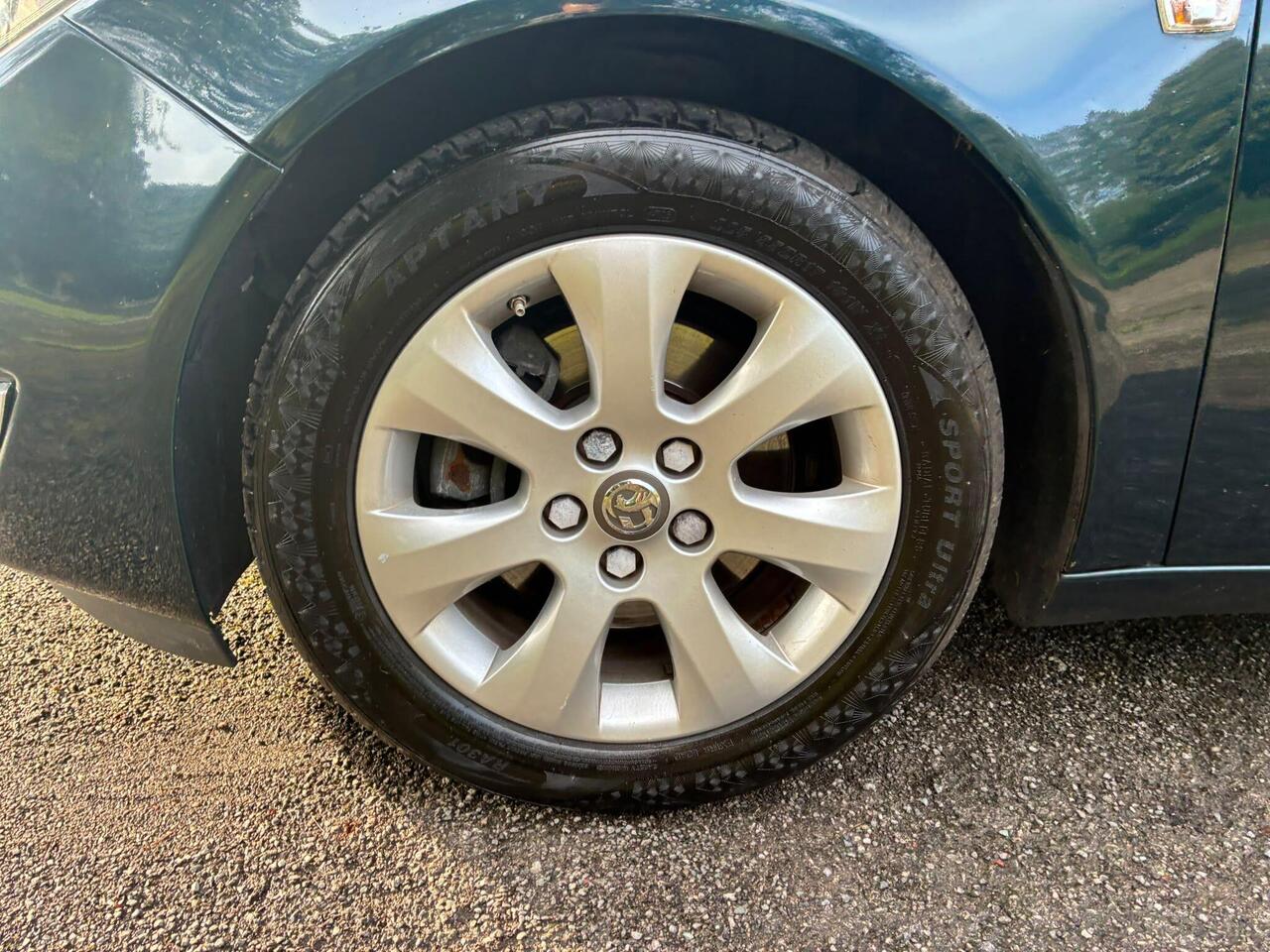 Vauxhall Insignia — photo 83