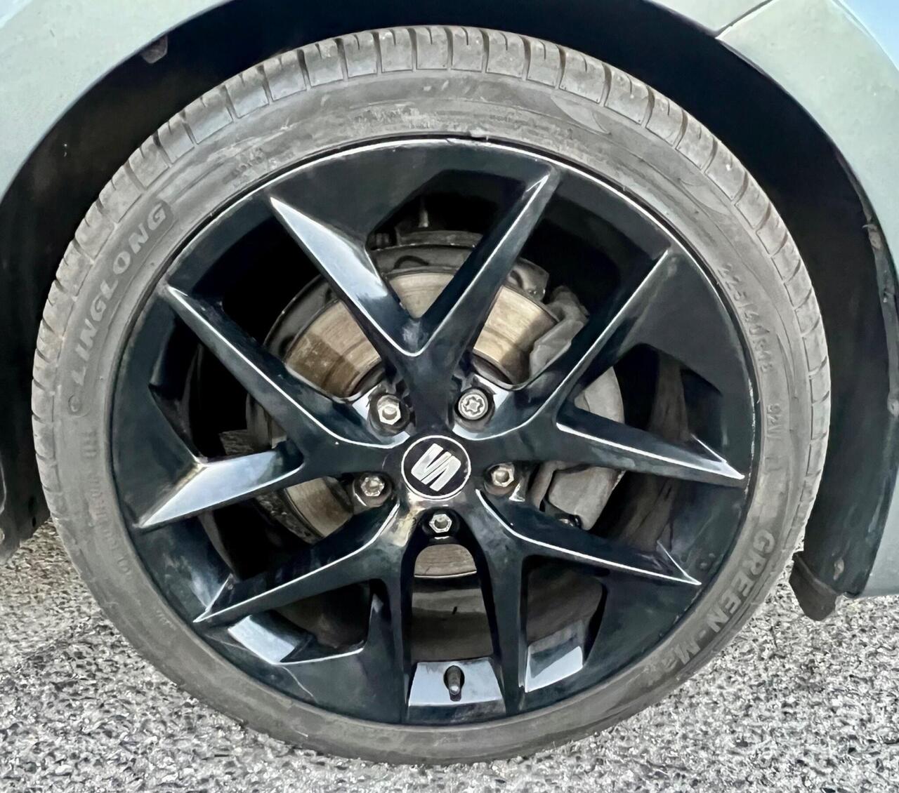 SEAT Leon — photo 33
