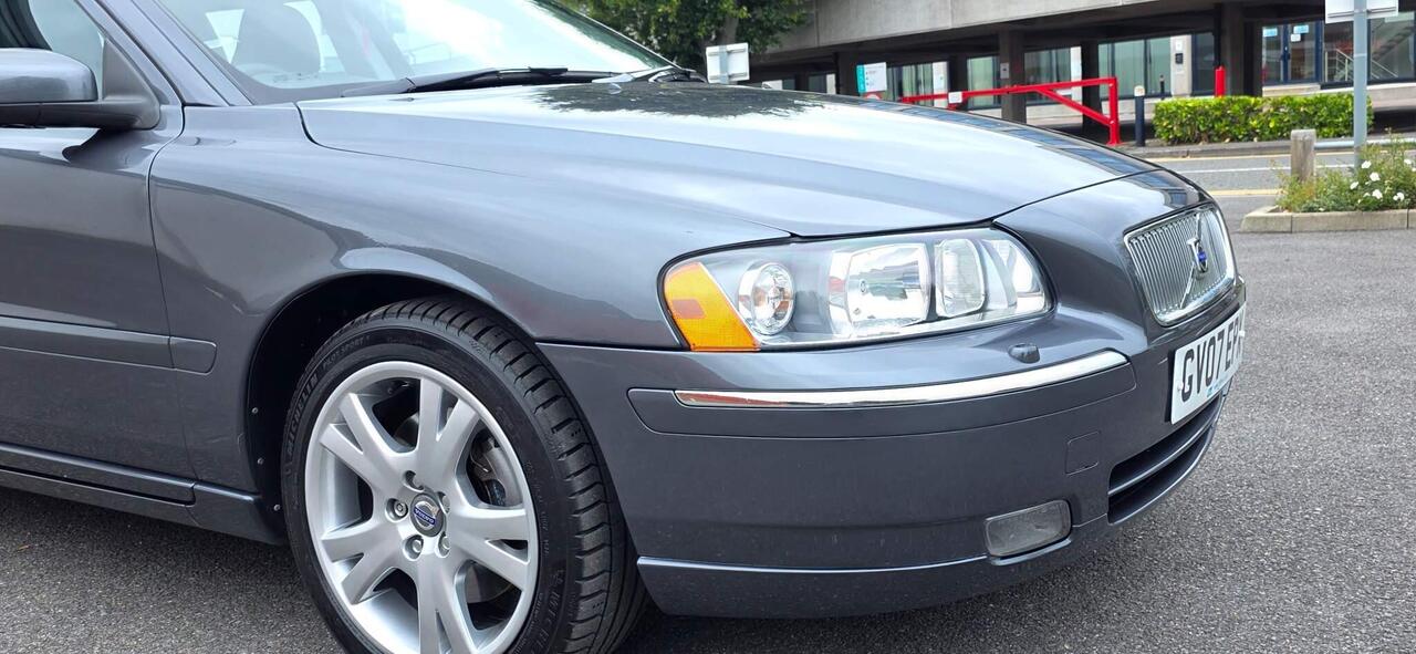 Volvo V70 — photo 24