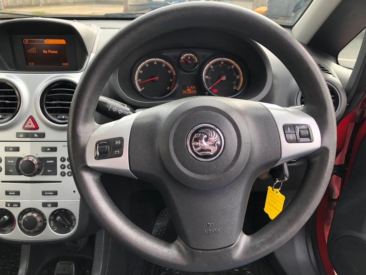 Vauxhall Corsa — photo 18