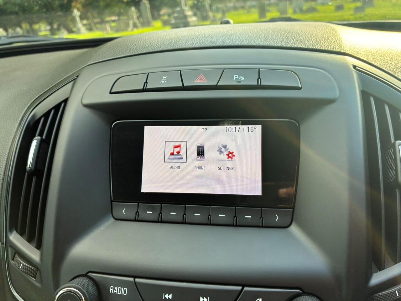 Vauxhall Insignia — photo 40