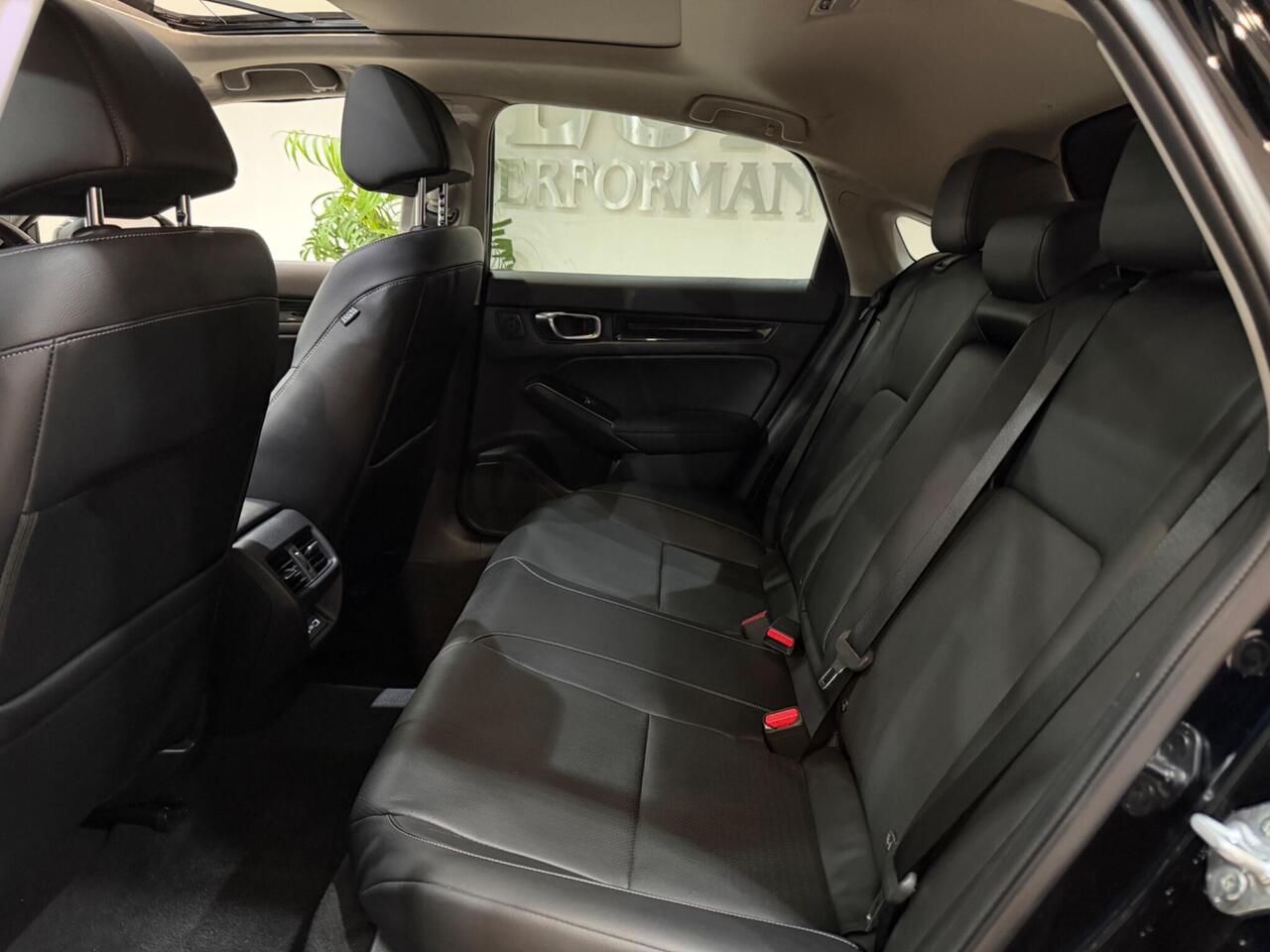 Honda Civic — photo 14