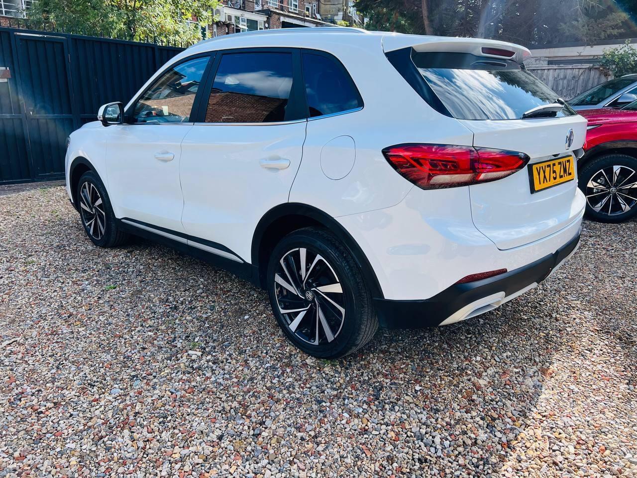 MG MG ZS — photo 7