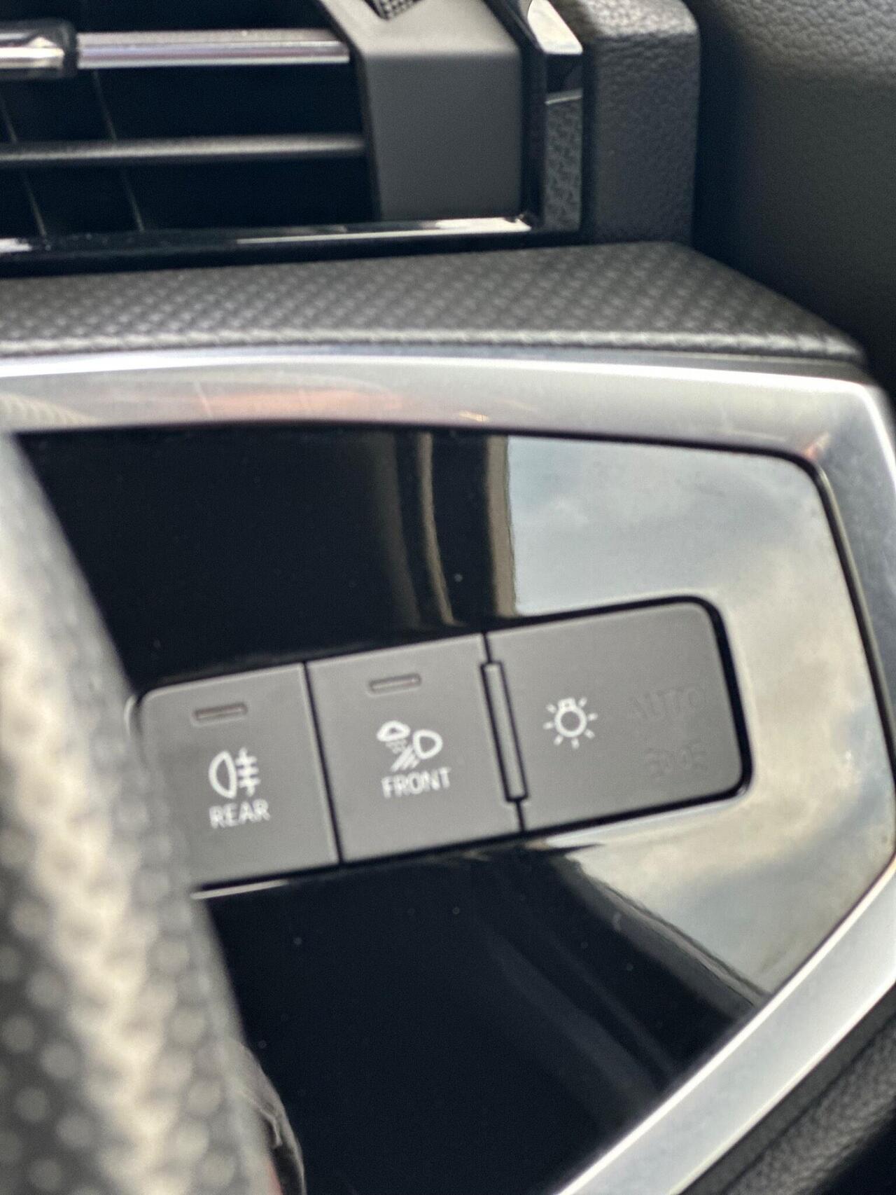 Audi Q3 — photo 24