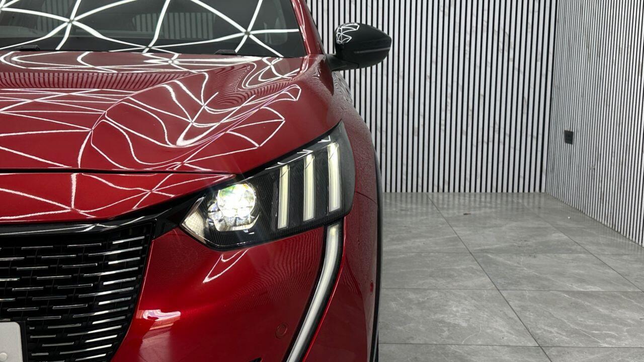 Peugeot 208 — photo 15