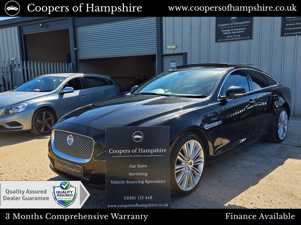 Jaguar XJ — photo 6