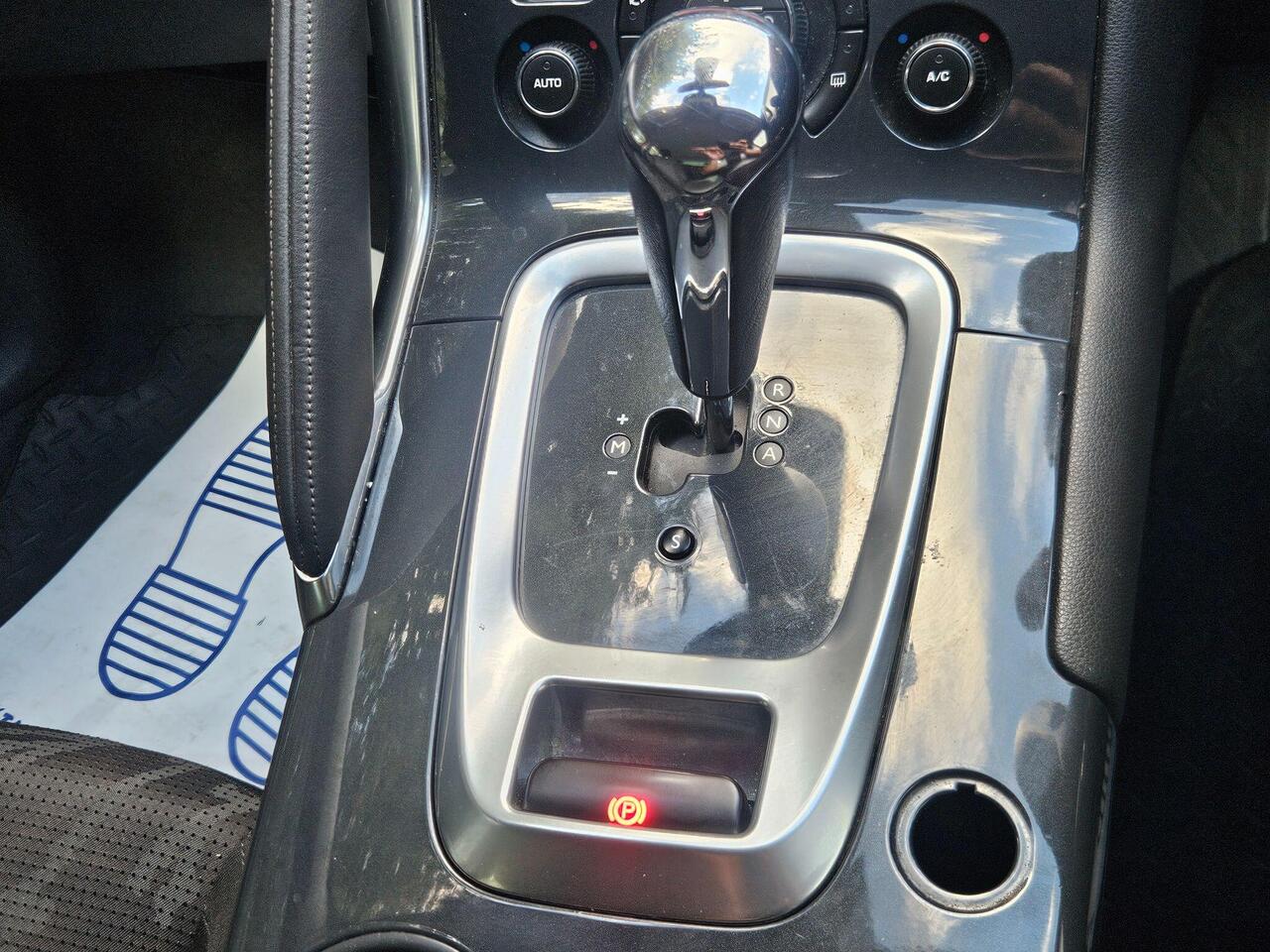 Peugeot 3008 — photo 22