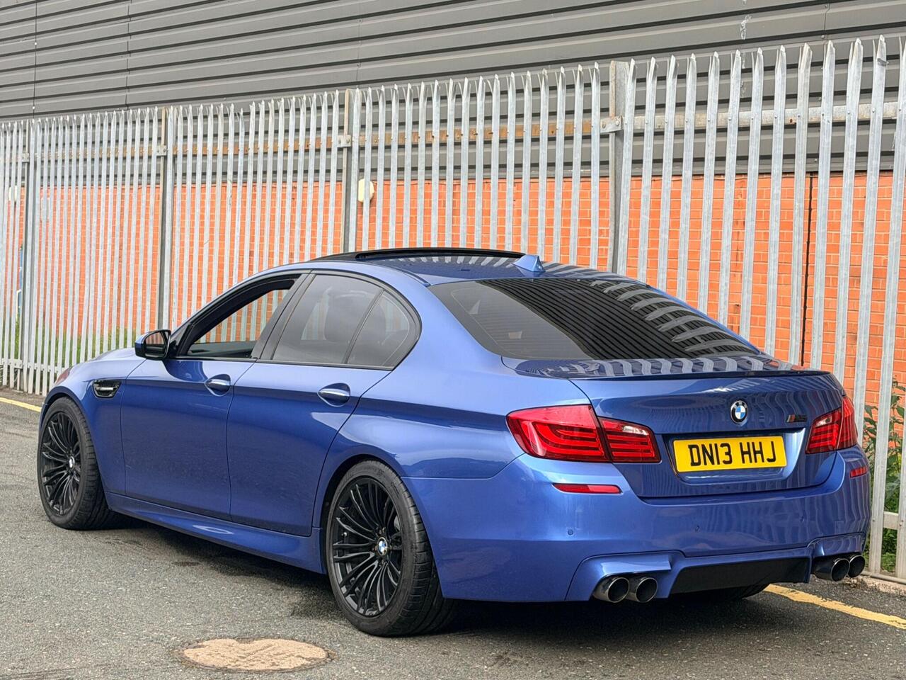 2013 BMW M5 4.4 V8 DCT Euro 5 (s/s) 4dr, photo 12