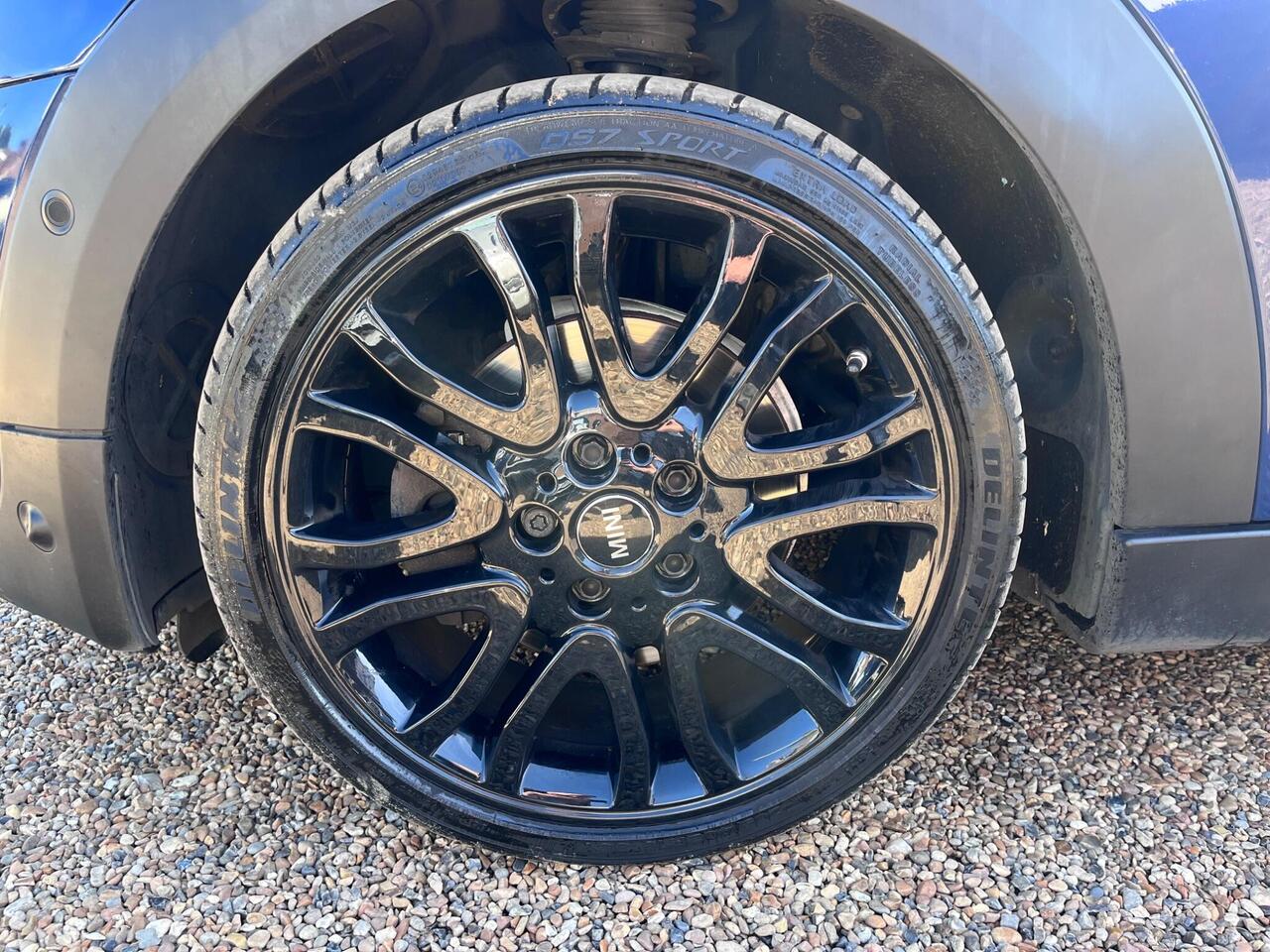 MINI Hatch — photo 28