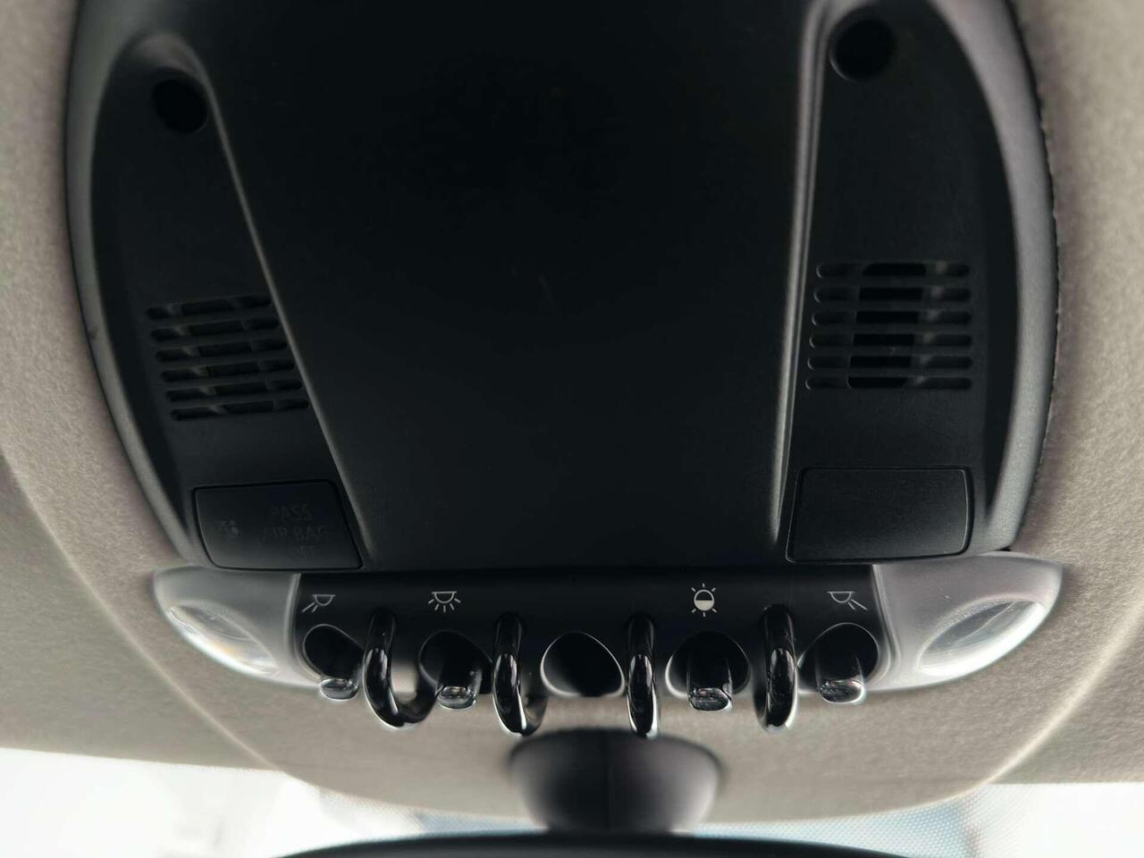 MINI Hatch — photo 12