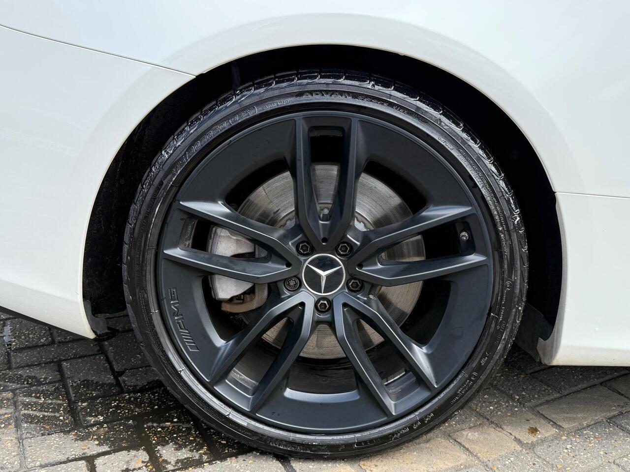 Mercedes-Benz E Class — photo 31