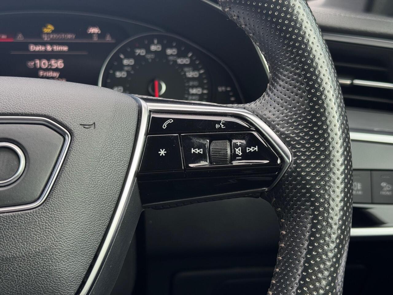 Audi A6 Saloon — photo 35