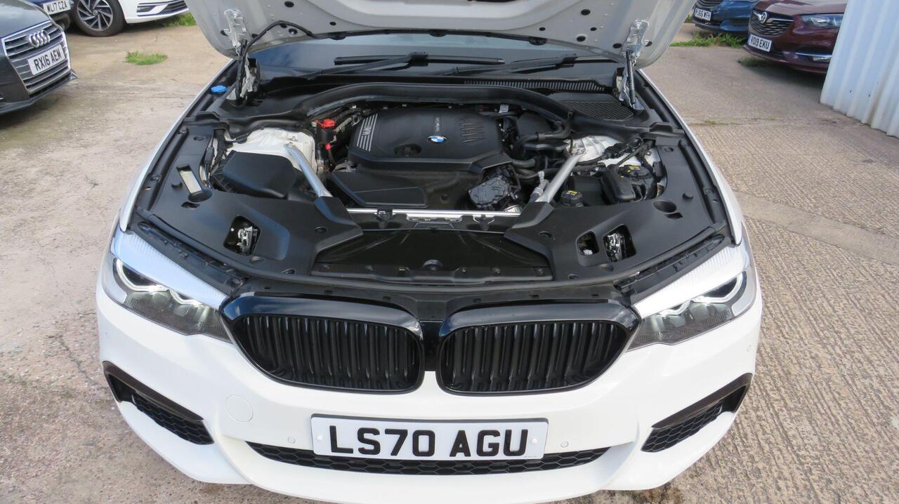 BMW 5 Series — photo 40