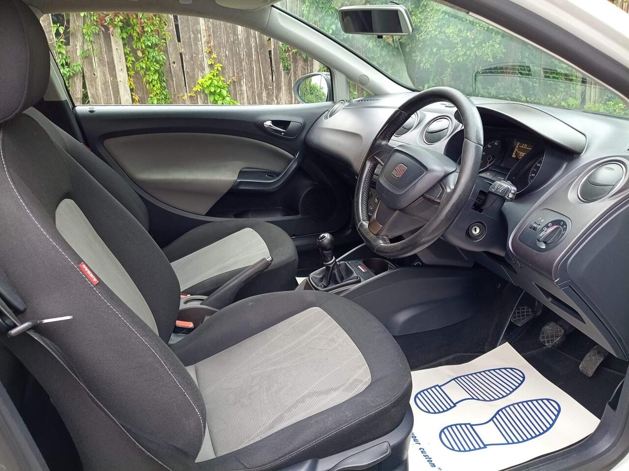 SEAT Ibiza — photo 26