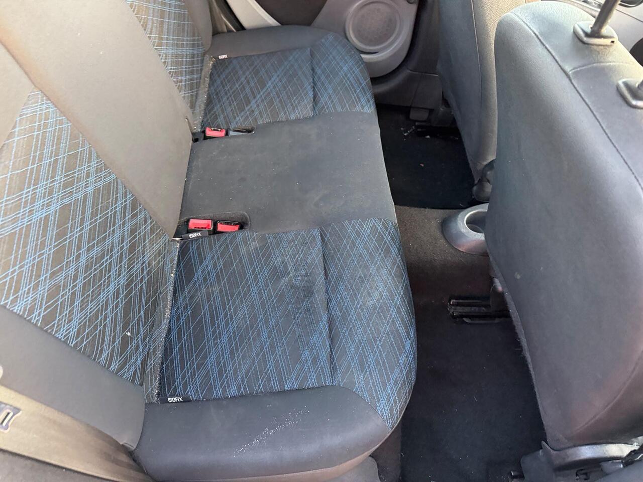 Renault Clio — photo 15