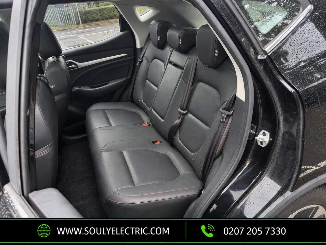 MG MG ZS — photo 13