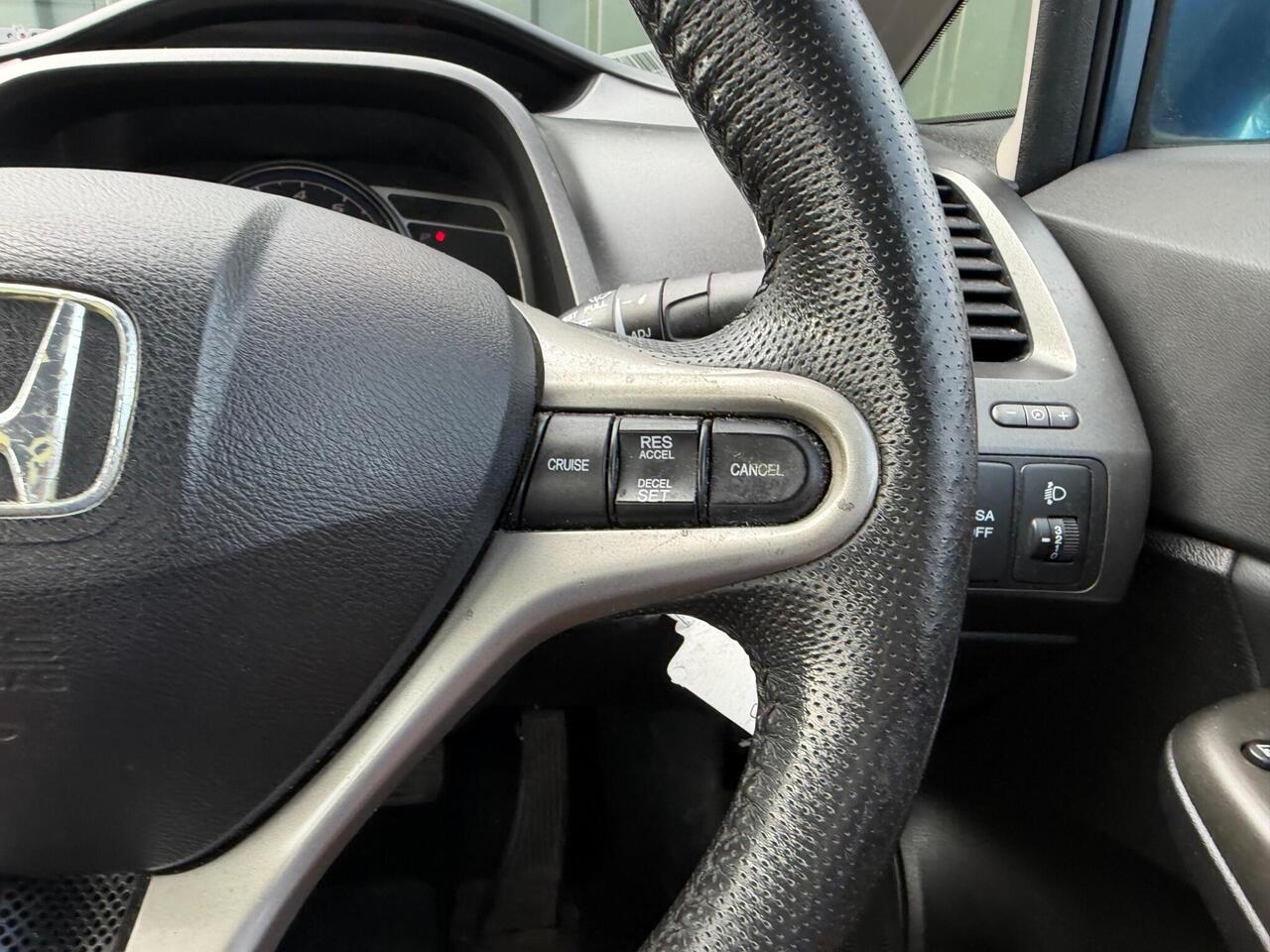 Honda Civic — photo 21