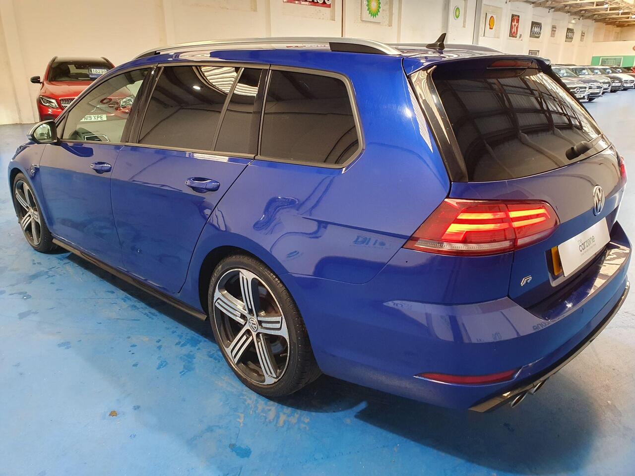 Volkswagen Golf — photo 5