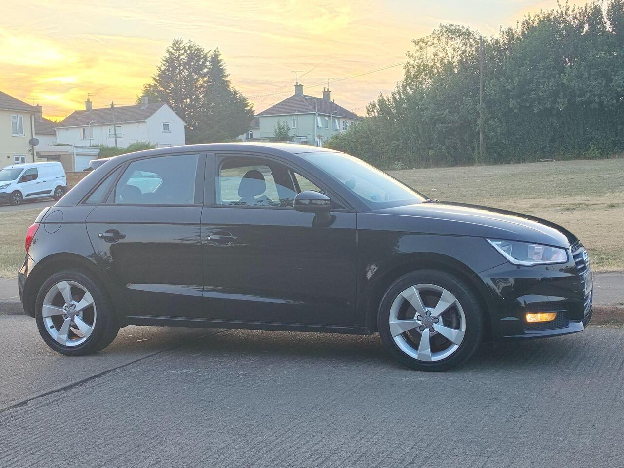 Audi A1 — photo 8