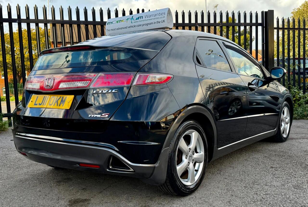 Honda Civic — photo 14