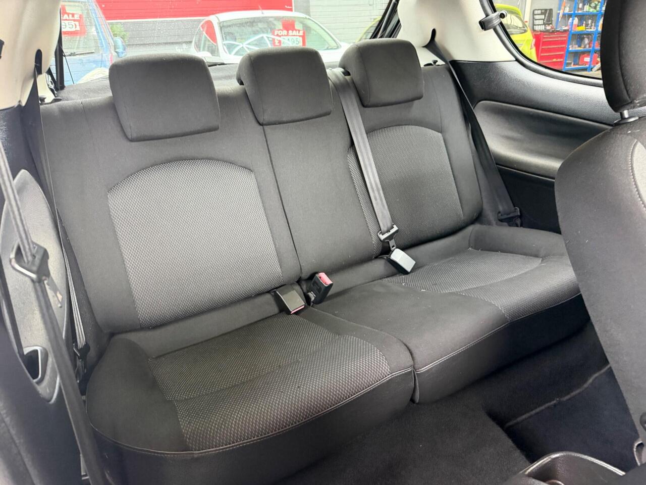 Peugeot 206 — photo 15
