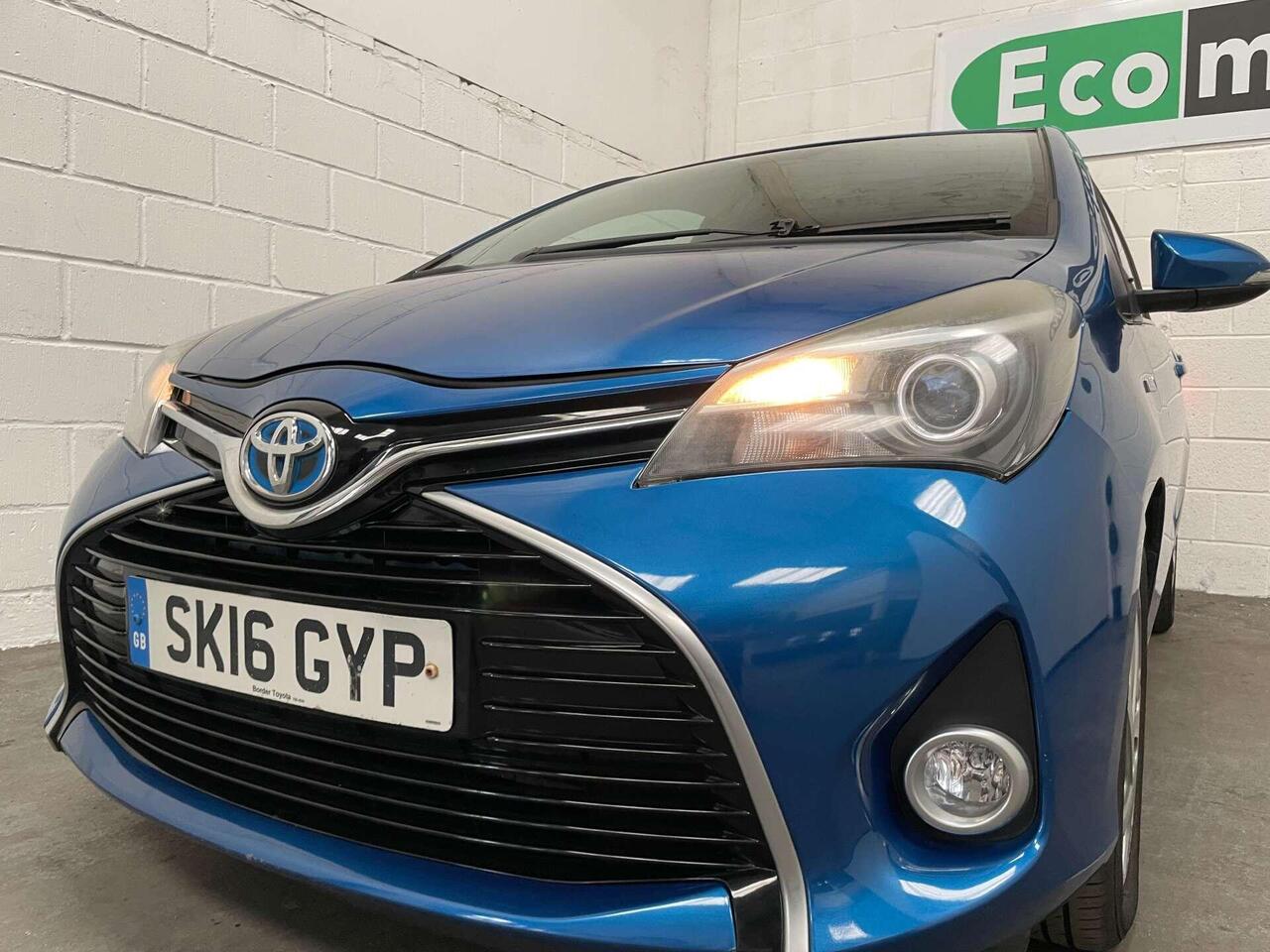Toyota Yaris — photo 6