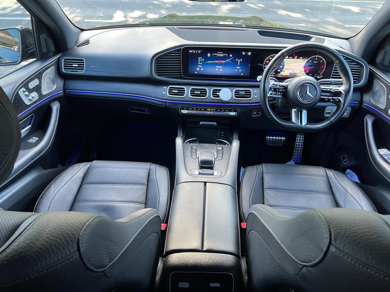 Mercedes-Benz GLS — photo 20