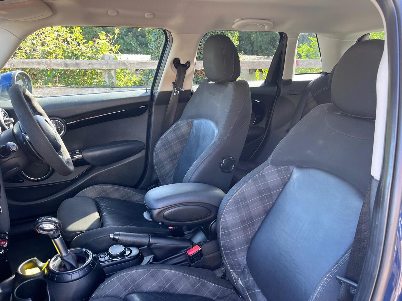 MINI Hatch — photo 37