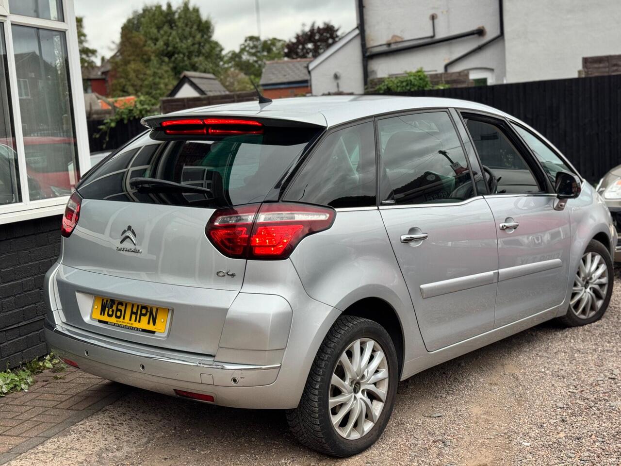 Citroen C4 Picasso — photo 7
