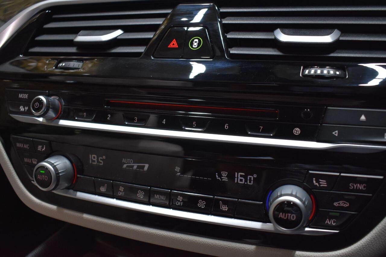 BMW 5 Series — photo 22