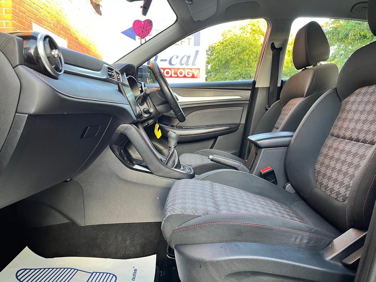 MG MG ZS — photo 37
